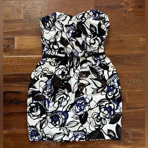 Alexia Admor Strapless Dress NWT